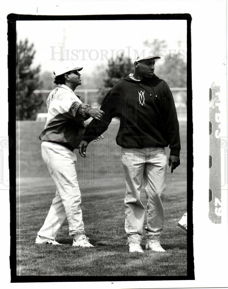 1993 Press Photo Ryan McNeil Detroit Lions Silverdome - Historic Images