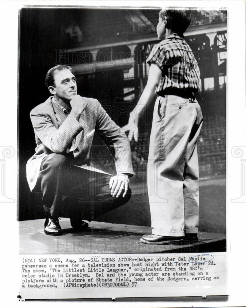 1957 Press Photo Dodger pitcher Sal Maglie turns actor - Historic Images