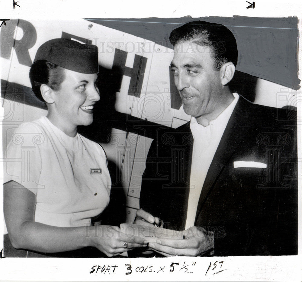 1955 Press Photo Sal Maglie MLB pitcher &quot;Barber&quot; - Historic Images