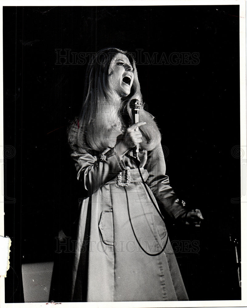 1971 Press Photo Meredith MacRae American actress - Historic Images