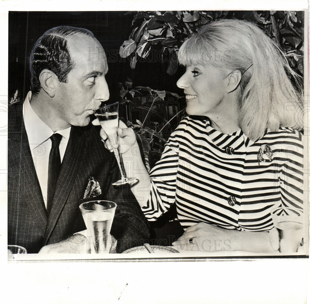 1967 Press Photo Sheila MacRae Ronald Wayne marriage - Historic Images