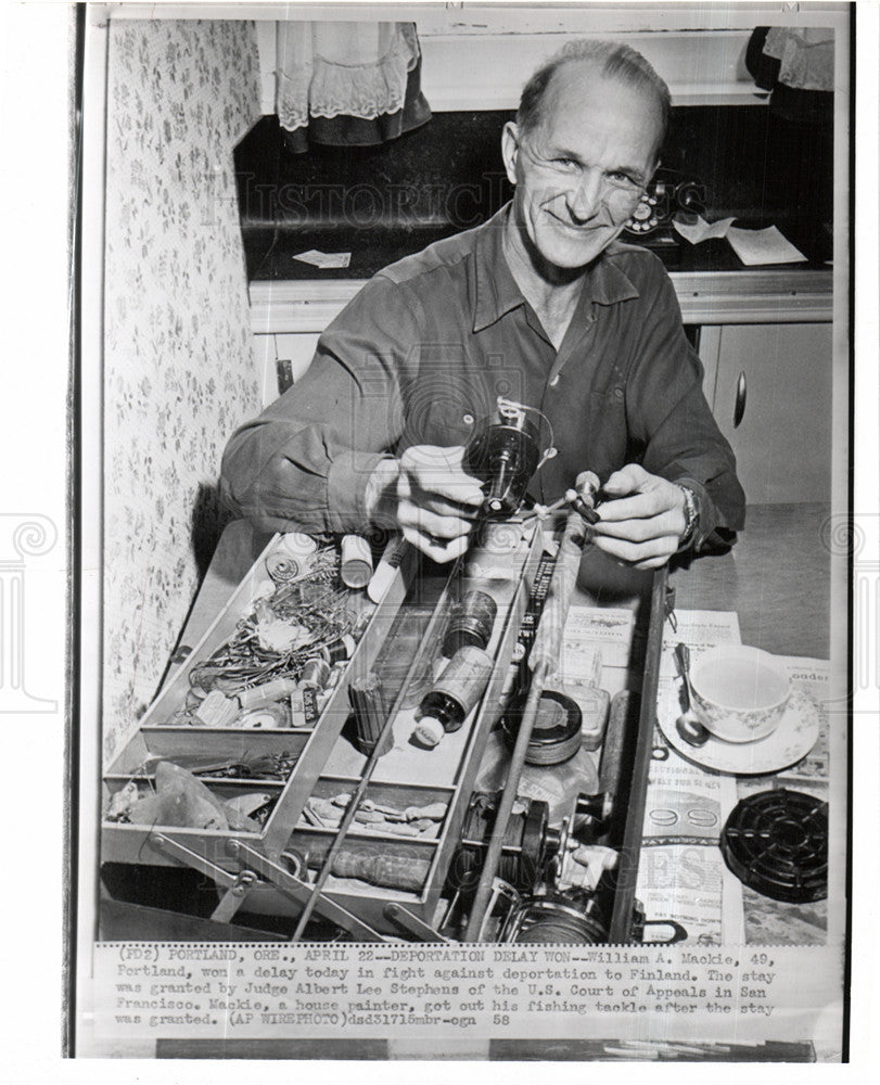 1958 Press Photo William A. Mackie Portland Fish Gear - Historic Images