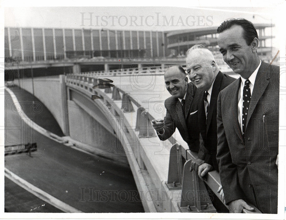 1959 Press Photo Lodge Expressway John Mackie Detroit - Historic Images