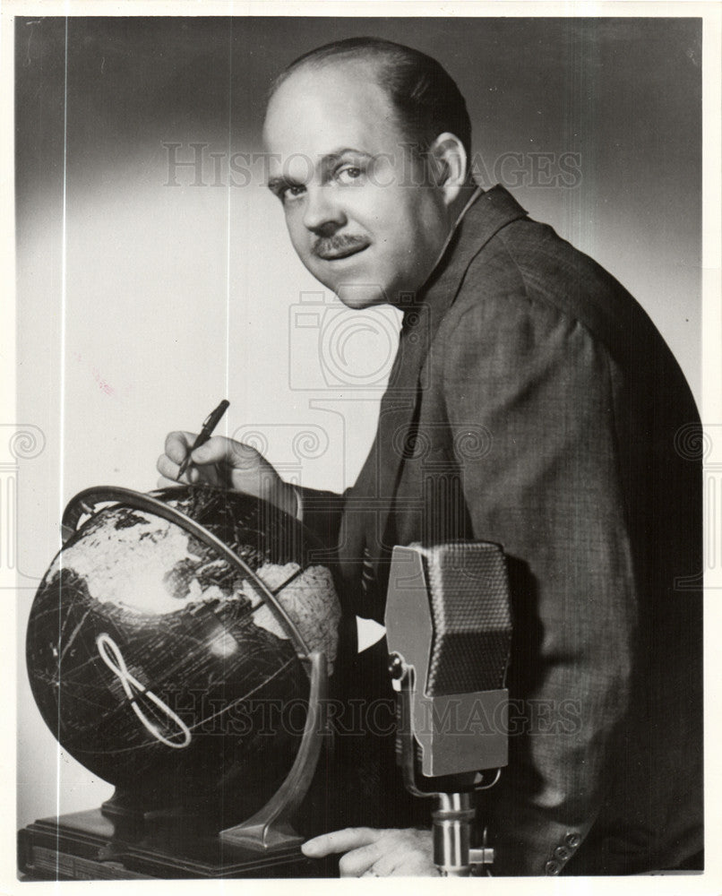 Press Photo Ted Malone American radio storyteller - Historic Images