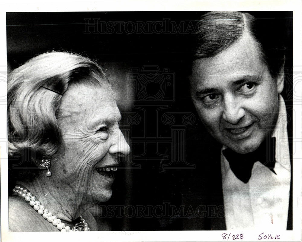 1989 Press Photo Lydia Winston Award Ceremony death - Historic Images