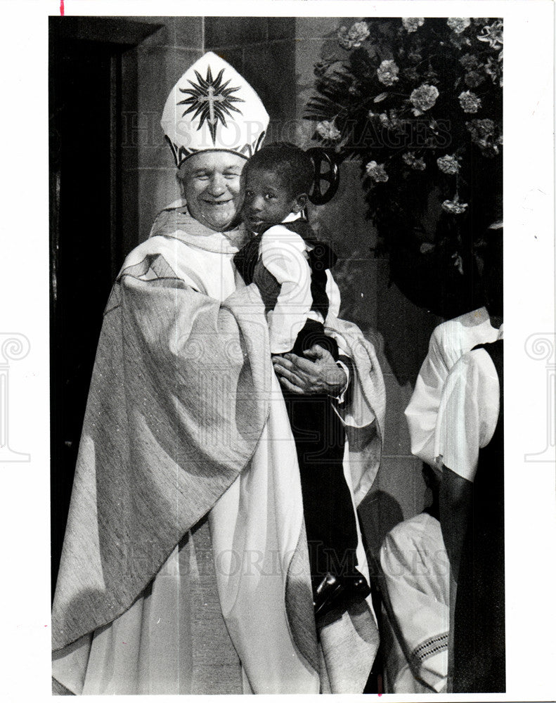 1990 Press Photo Detroit Catholic Adam Maida Archbishop - Historic Images