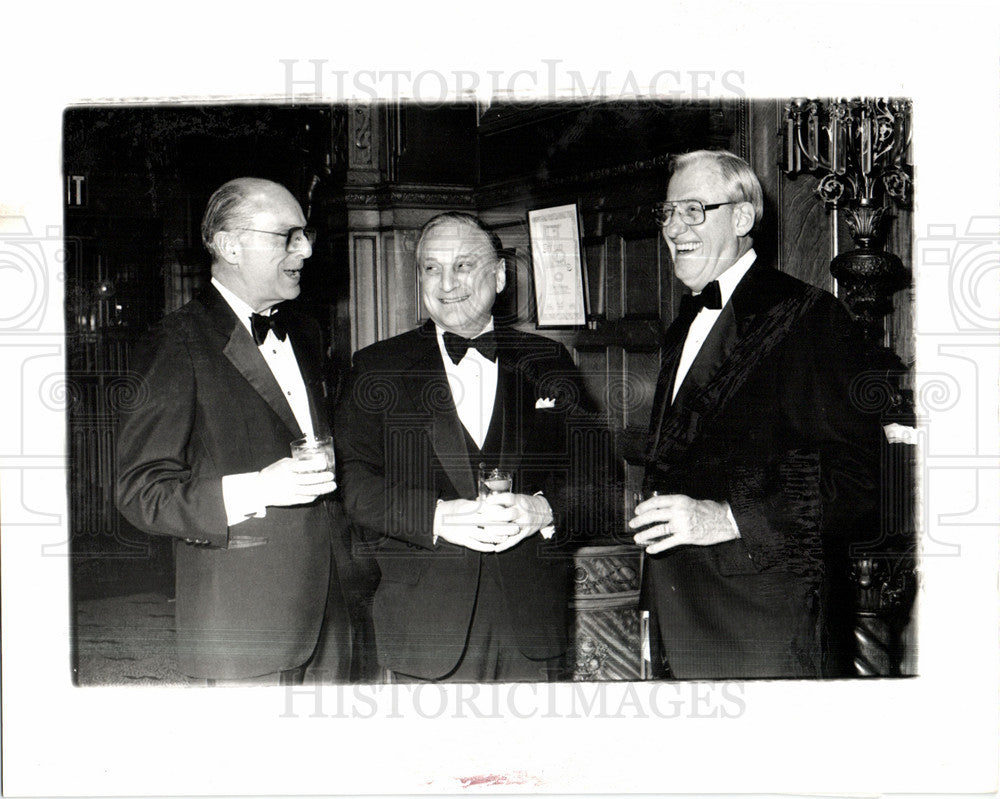 1990 Press Photo Richard Manoogian - Historic Images