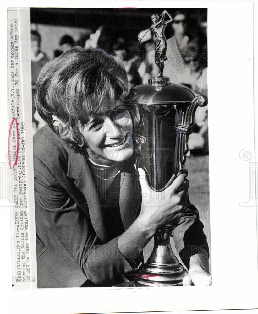 1969 Press Photo Dallas Carol Mann New York - Historic Images