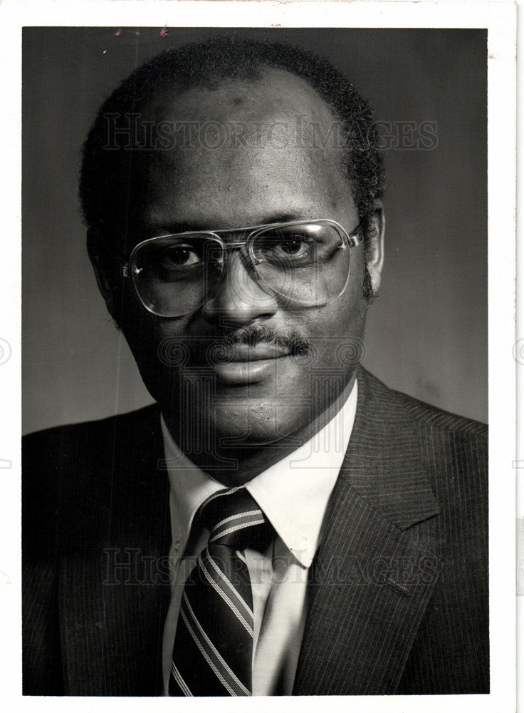 1983 Press Photo Benson Manlove Vice President - Historic Images