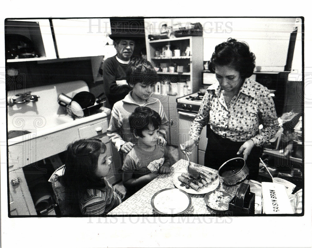 1981 Press Photo Julian Maria Martinez House rent - Historic Images