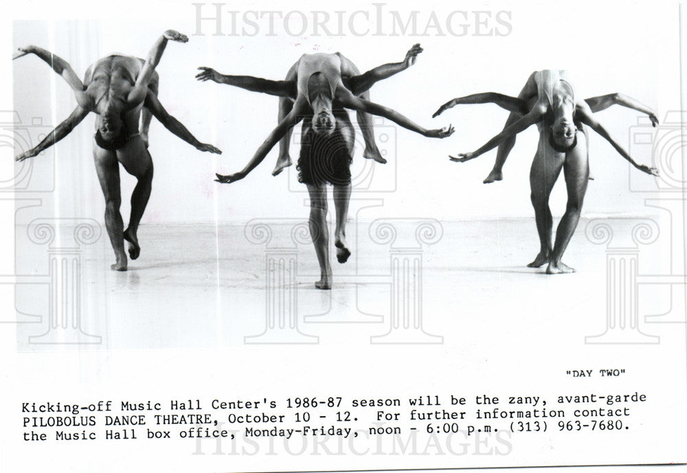 1986 Press Photo Pilobolus Dance Theatre contortionists - Historic Images