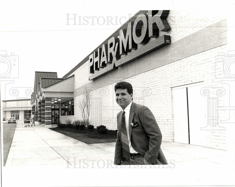 1990 Press Photo Phar-Mor U.S. - Historic Images