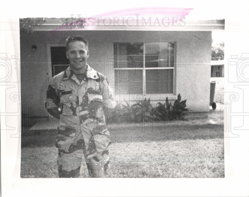 1991 Press Photo stg. bryan szymanski us army warren - Historic Images