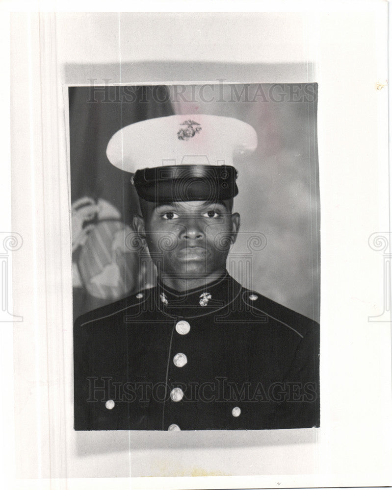 1991 Press Photo LCPL Leif Gains Marine Corps Detroit - Historic Images