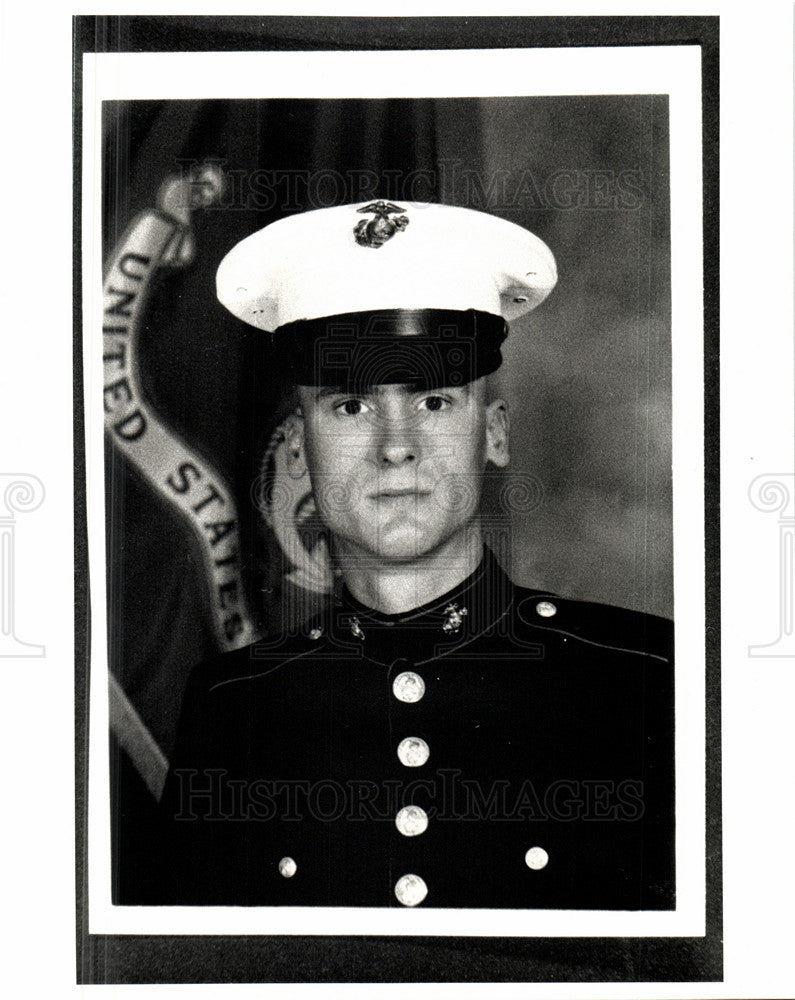 1991 Press Photo Corporal Gerald Chernick US Marines - Historic Images