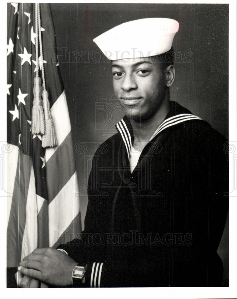 1991 Press Photo Vincent Jones Navy Detroit Michigan - Historic Images