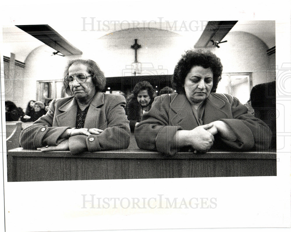 1981 Press Photo Chaldean congregation Iraq war - Historic Images