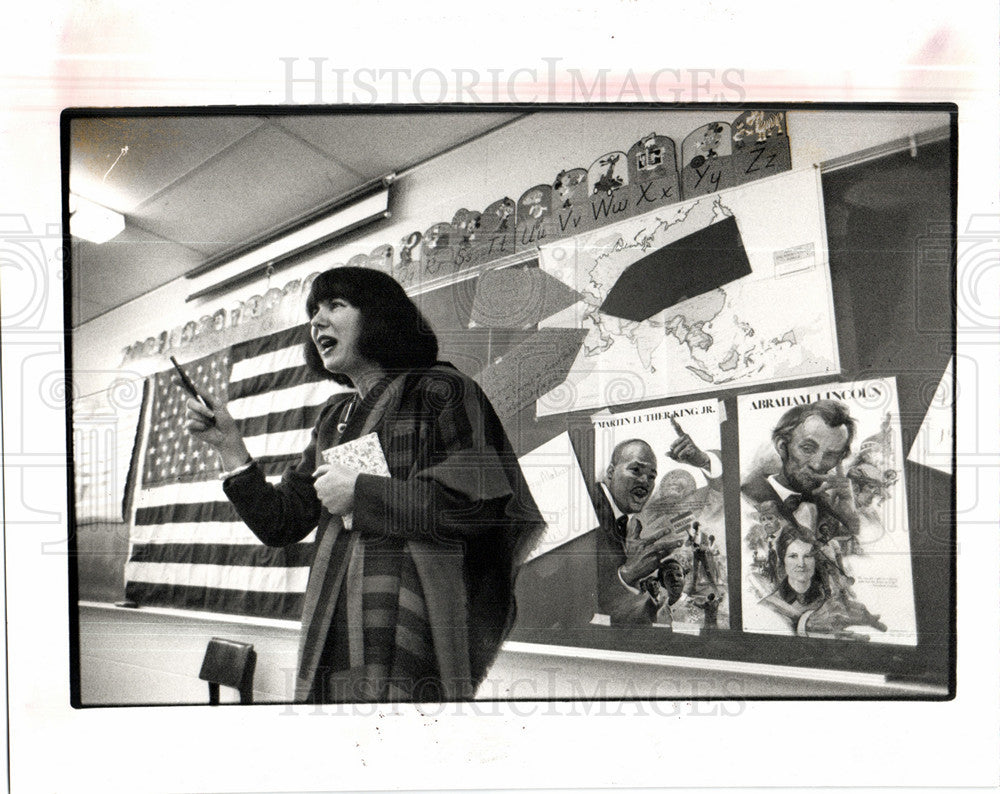 1991 Press Photo Teresa Carlson International School - Historic Images