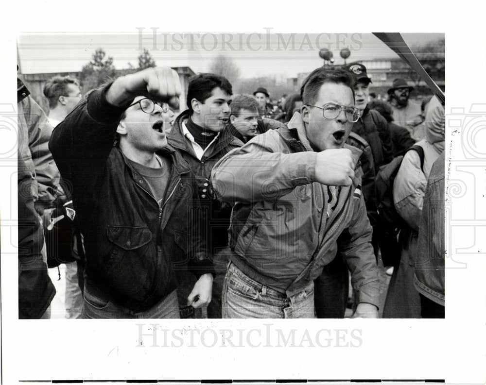 1991 Press Photo Free Kuwait protest Wayne st student - Historic Images