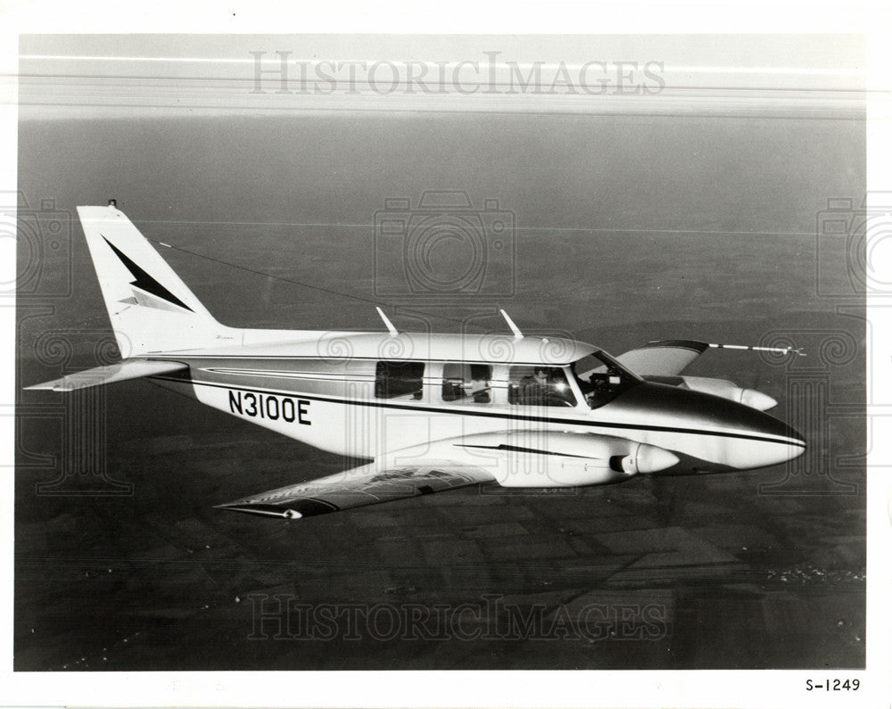 1964 Press Photo Piper PA-31 Lock Haven PA aircraft - Historic Images