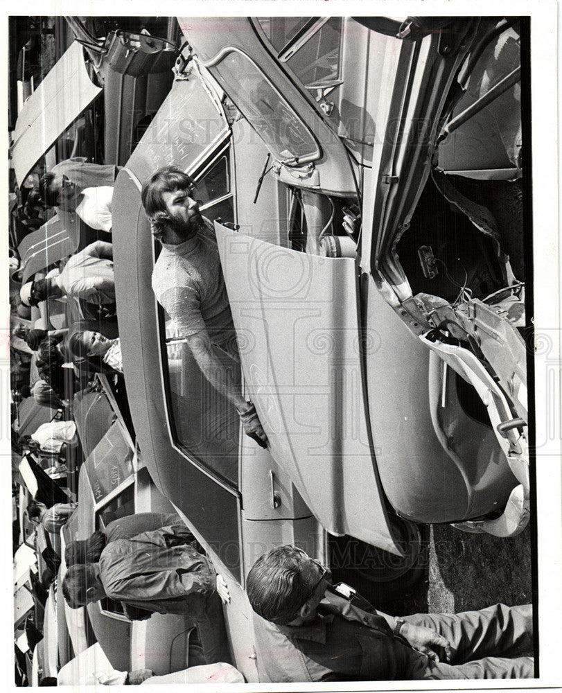 1972 Press Photo Police Action - Historic Images