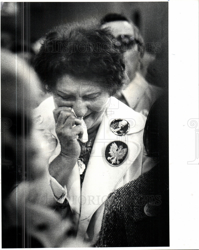 1989 Press Photo Barbara Sokle Church Poletown - Historic Images