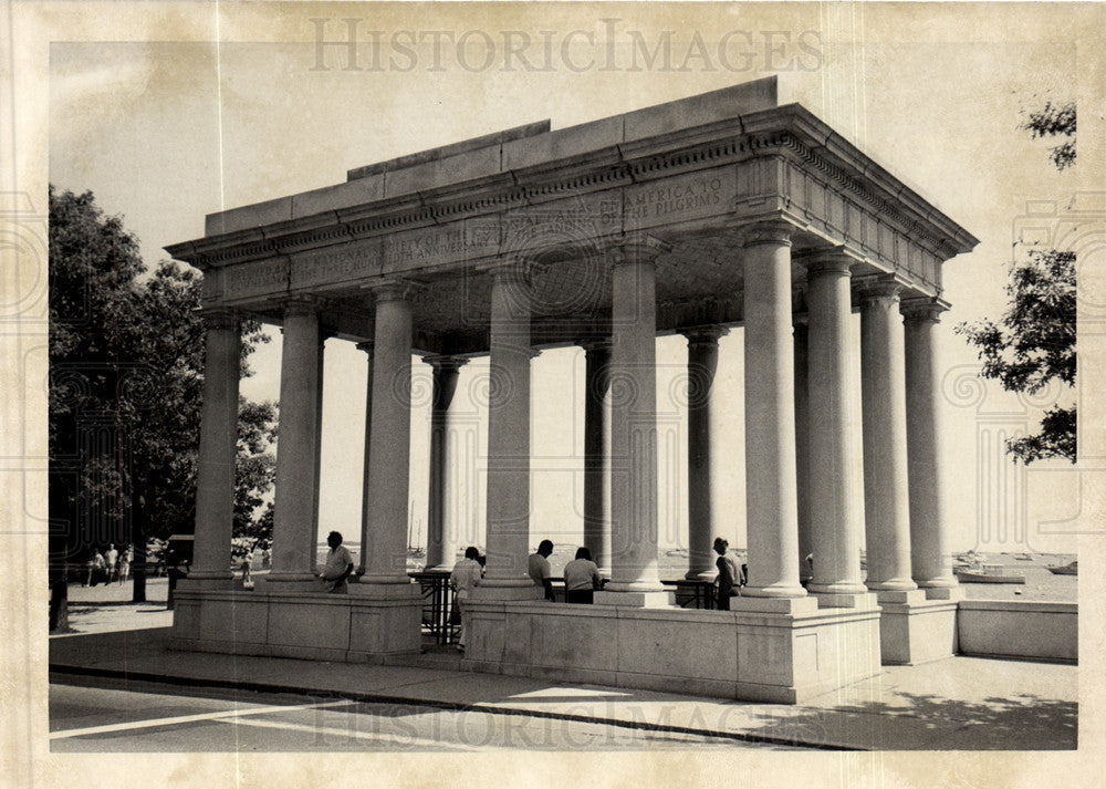 1991 Press Photo Plymouth Rock Monument Massachusetts - Historic Images