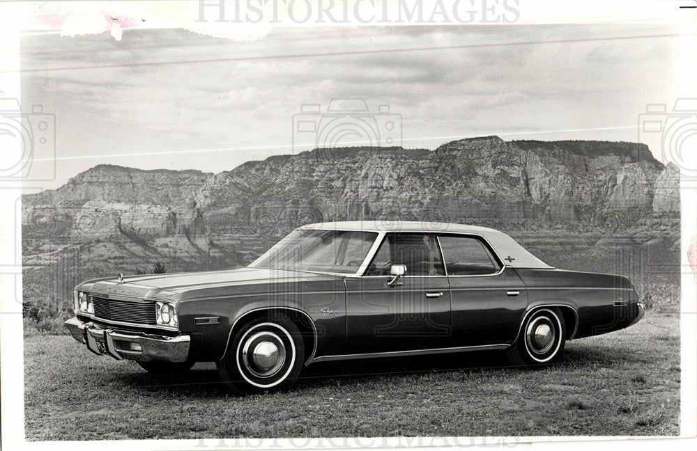 1973 Press Photo 74 imperial chrysler automobile - Historic Images