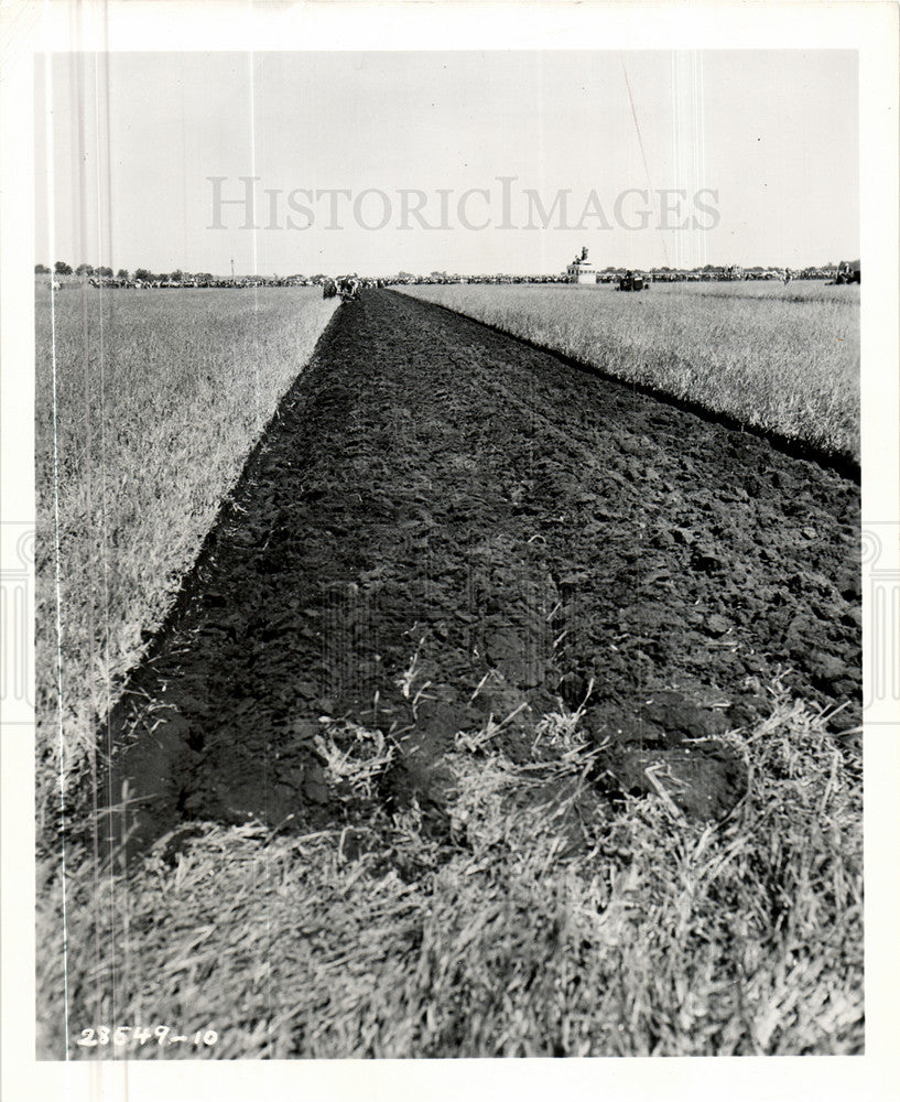 1949 Press Photo Plowing Paul Steifbold Championship - Historic Images