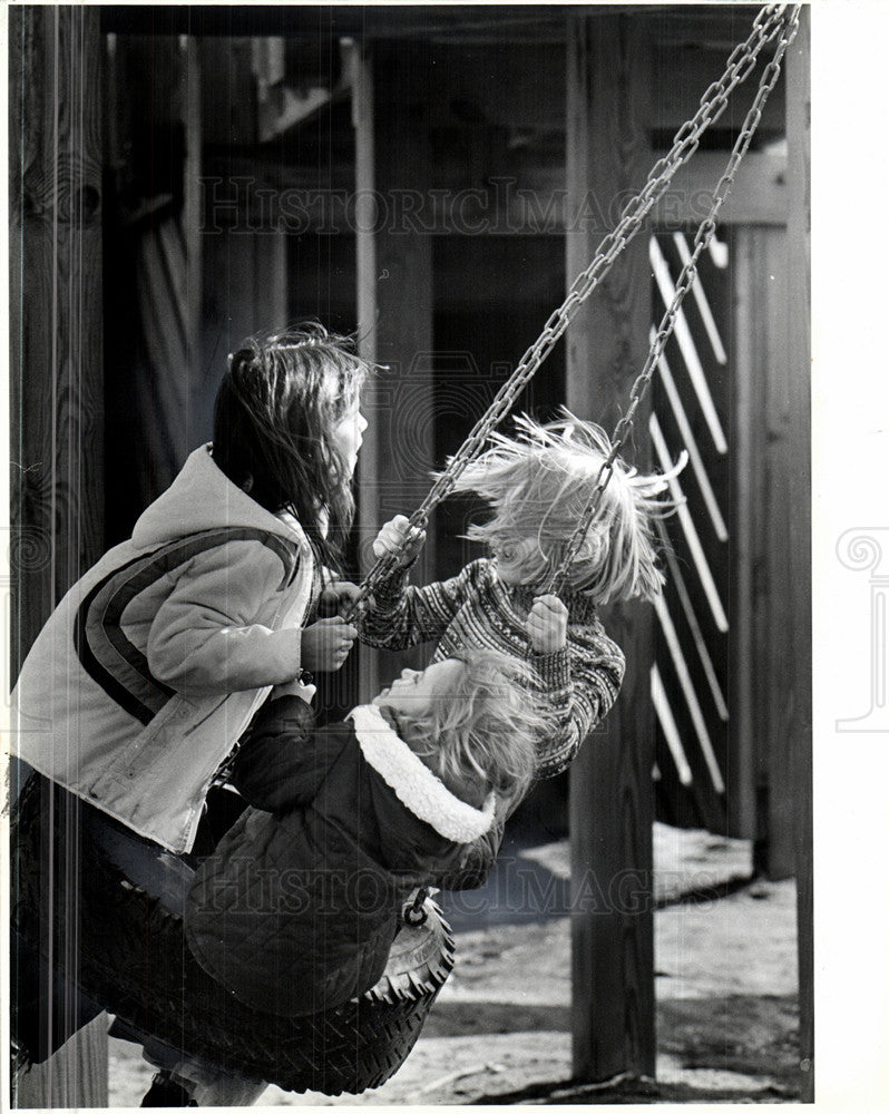 1979 Press Photo Children Playing - Historic Images