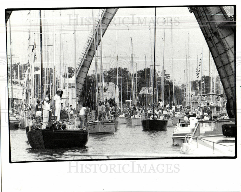 1985 Press Photo Port Huron Mackinac Boat Race Detroit - Historic Images