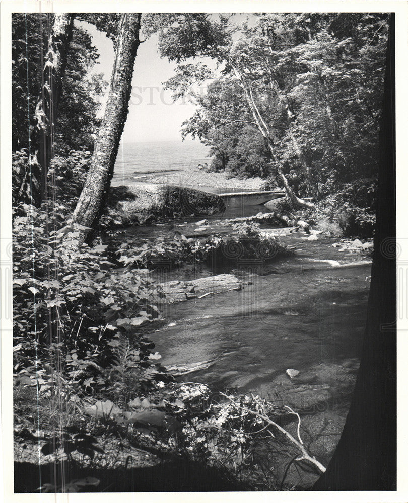 1965 Press Photo Carp River Porcupine Mountain Michigan - Historic Images
