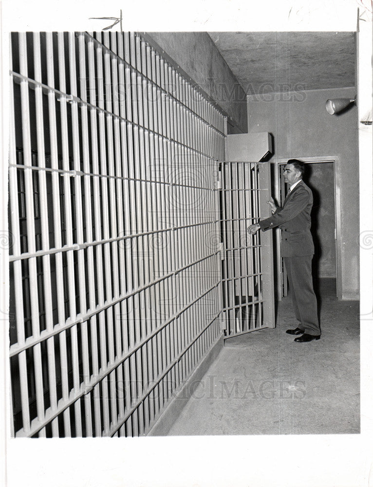 1953 Press Photo Jail Police Herbert R Stanly - Historic Images