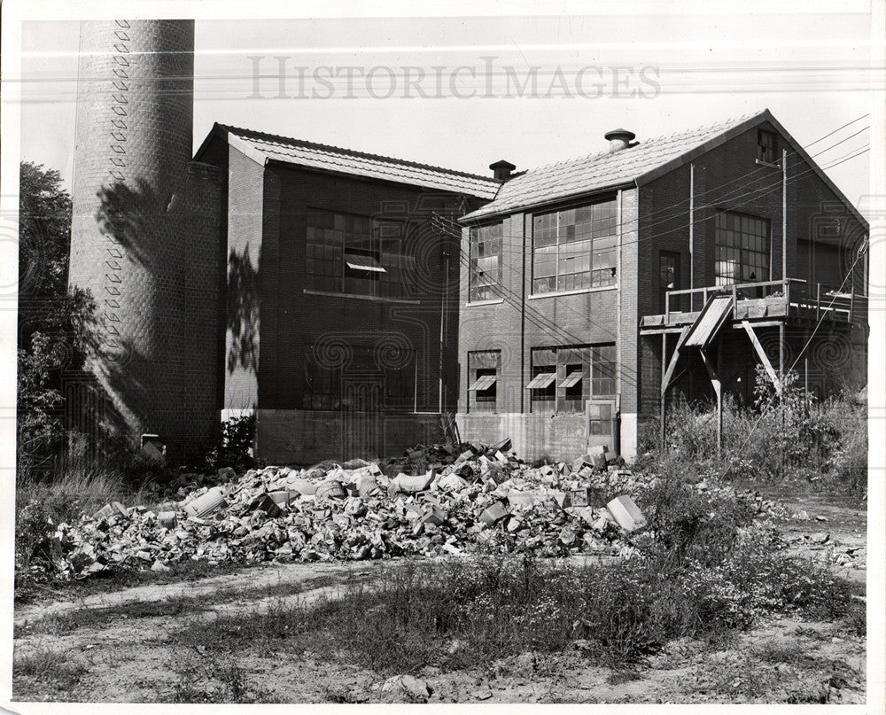 1946 Press Photo Incinerator Plant Pontiac Michigan - Historic Images
