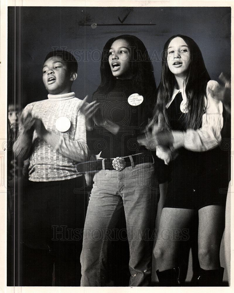 1971 Press Photo Keven Sweney Singer - Historic Images