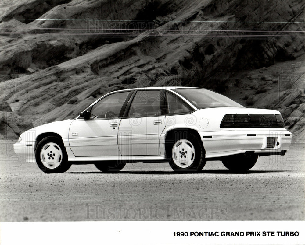 1990 Press Photo 1990 Pontiac Grand Prix STE Turbo - Historic Images