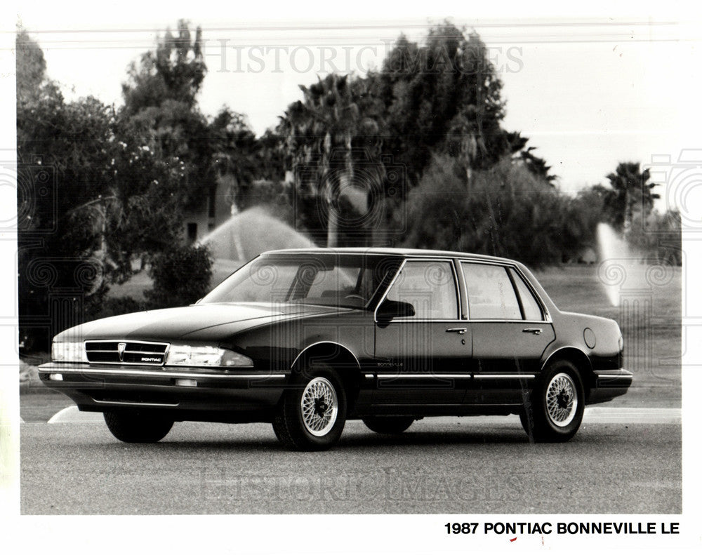 1986 Press Photo 1987 Pontiac Bonnevill LE SE special - Historic Images