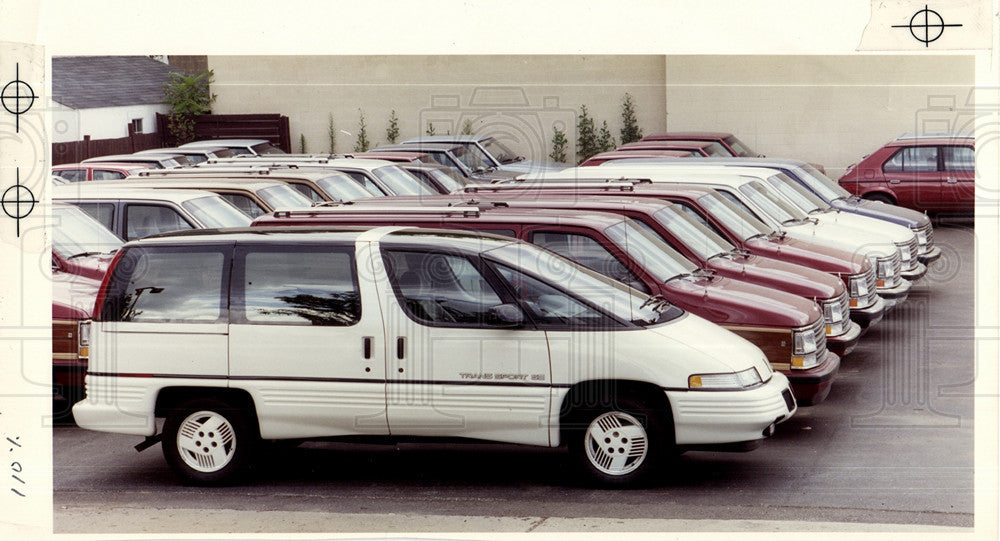 1989 Press Photo Pontiac TranSport General Motors car - Historic Images