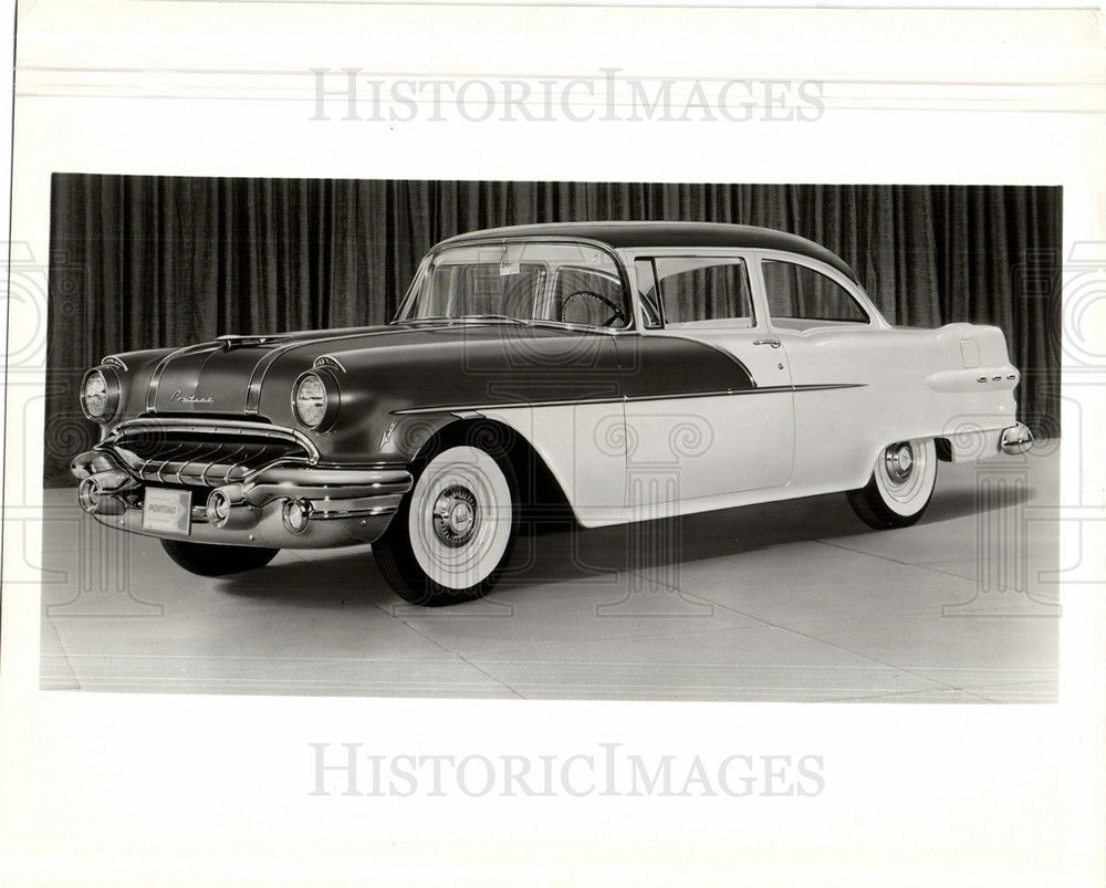 1956 Press Photo POntiac two-door sedan 1056 model - Historic Images