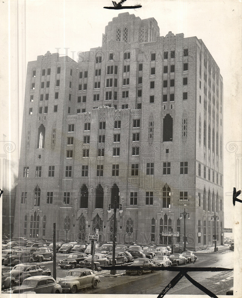 1947 Press Photo Pontchartrain Club building sold - Historic Images