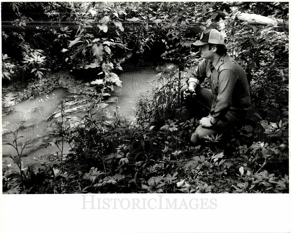 1984 Press Photo Water pollution chemical sewage - Historic Images