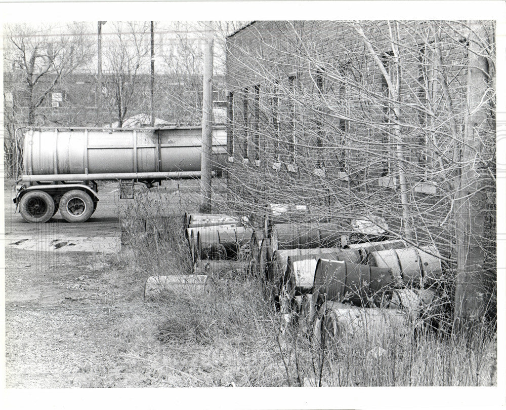 Press Photo Pollution Chemical Factory - Historic Images