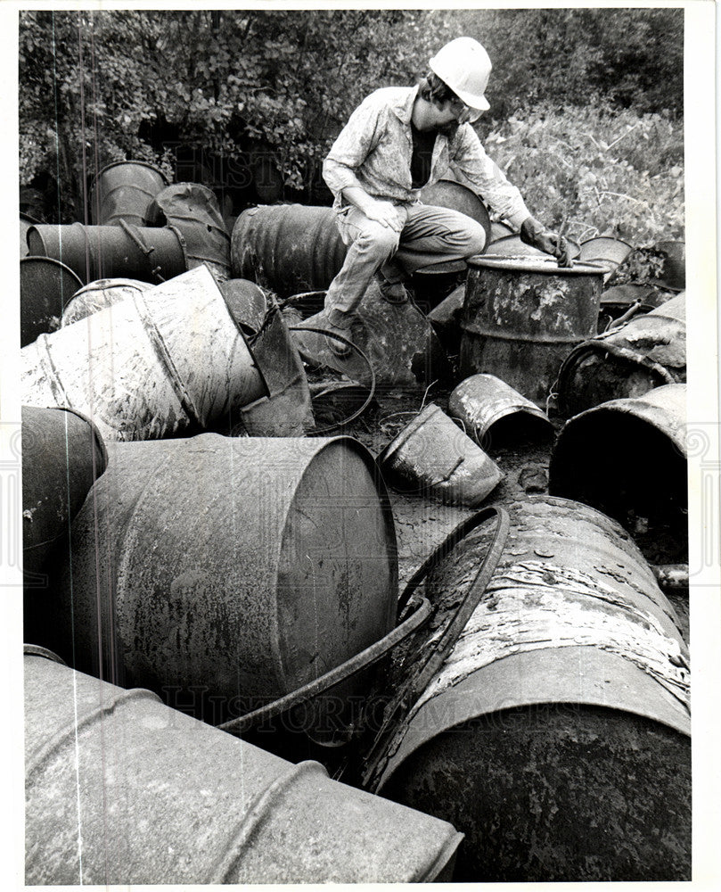 1989 Press Photo Chemical Pollution - Historic Images