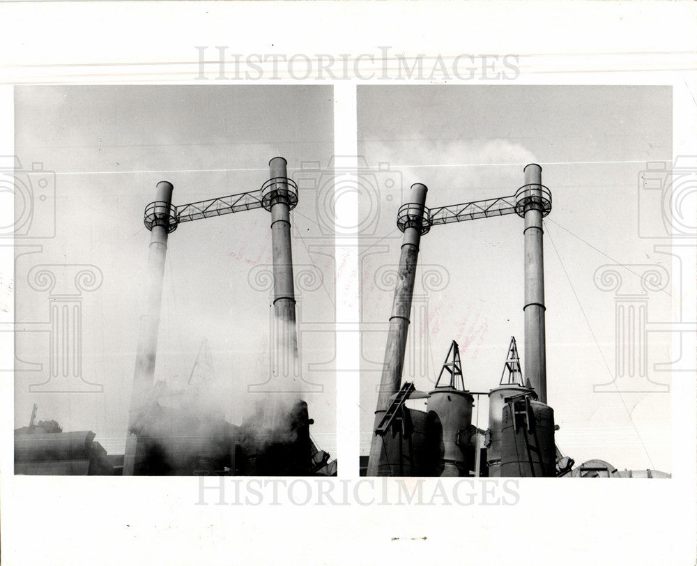 1967 Press Photo air pollution smoke Ford factory - Historic Images