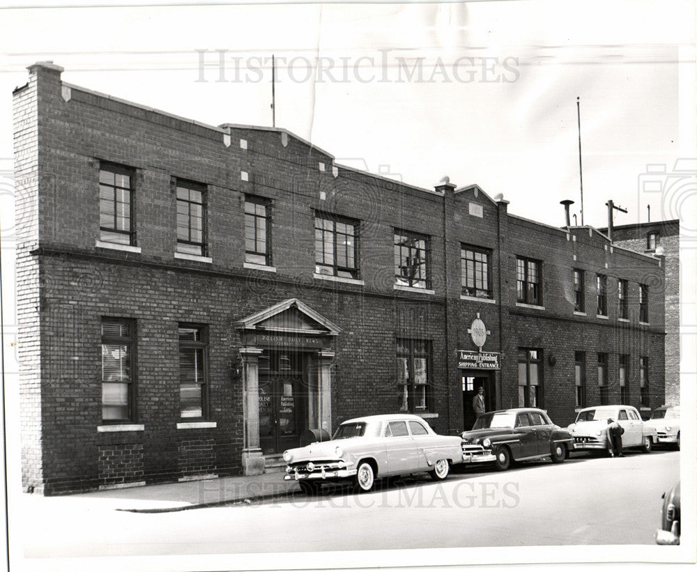 1954 Press Photo Polish Daily News house - Historic Images