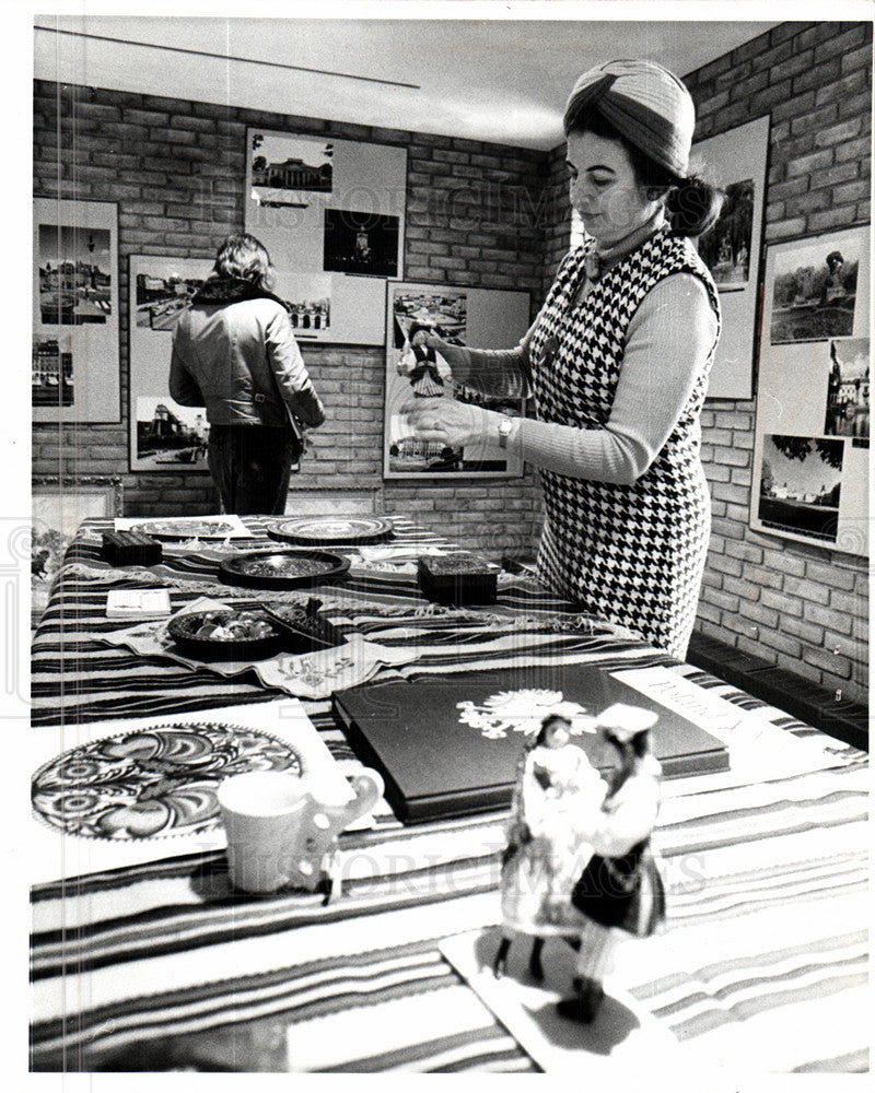 1976 Press Photo Polish culture arts exhibit Rochester - Historic Images