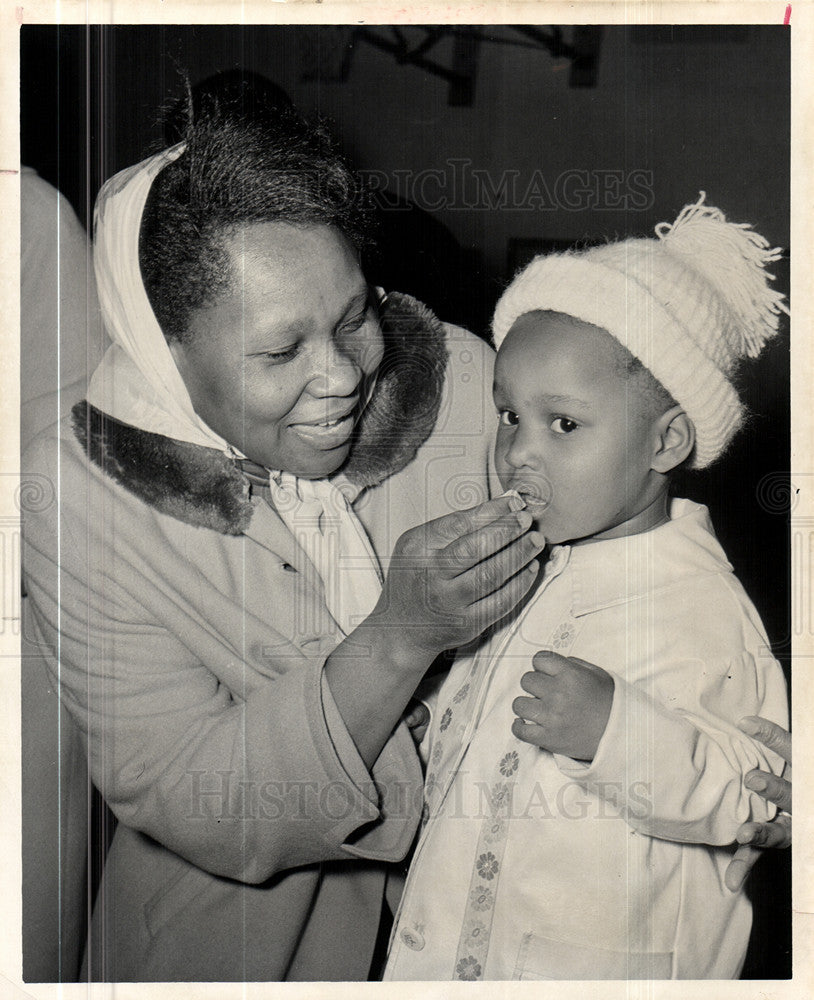 1964 Press Photo daughter mother kathleen Yarborough - Historic Images