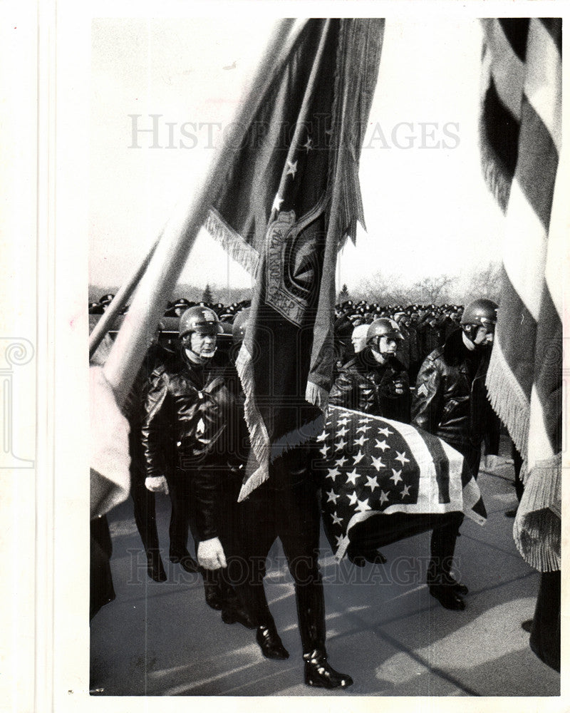 1974 Press Photo Police - Historic Images