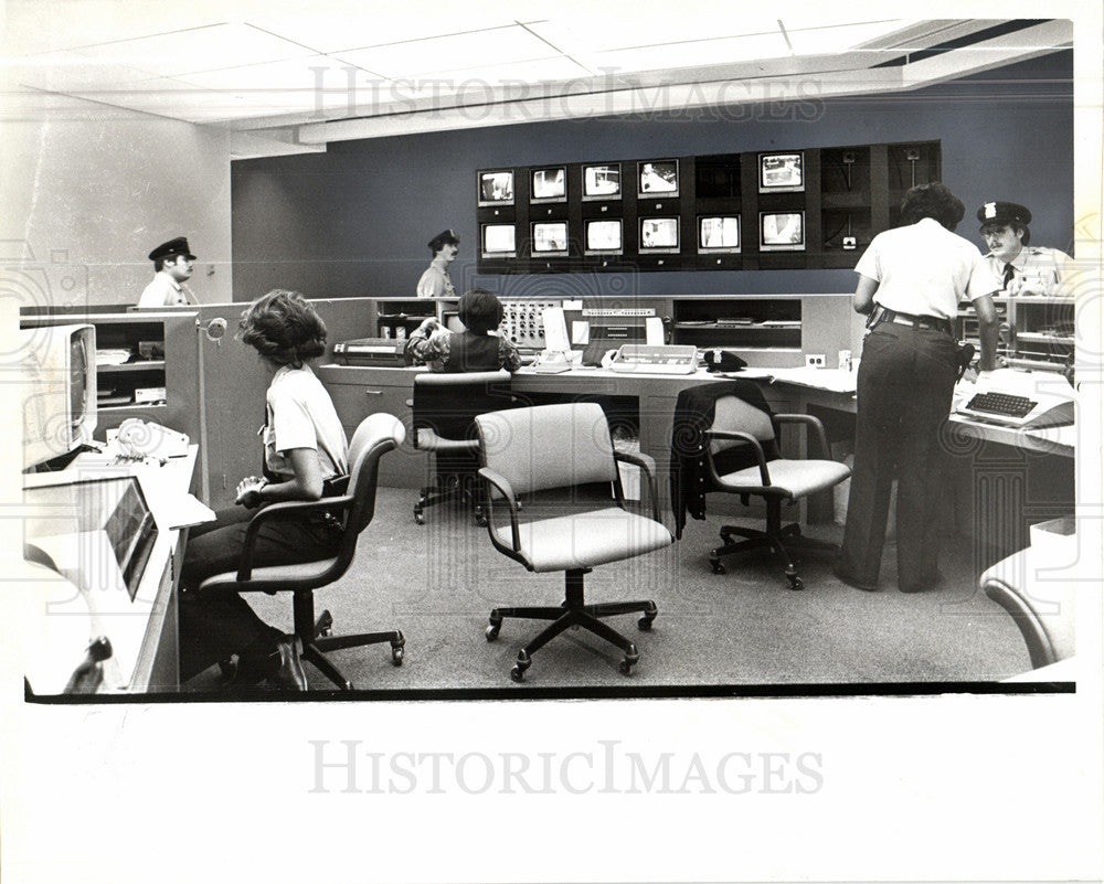 1979 Press Photo Precinct - Historic Images