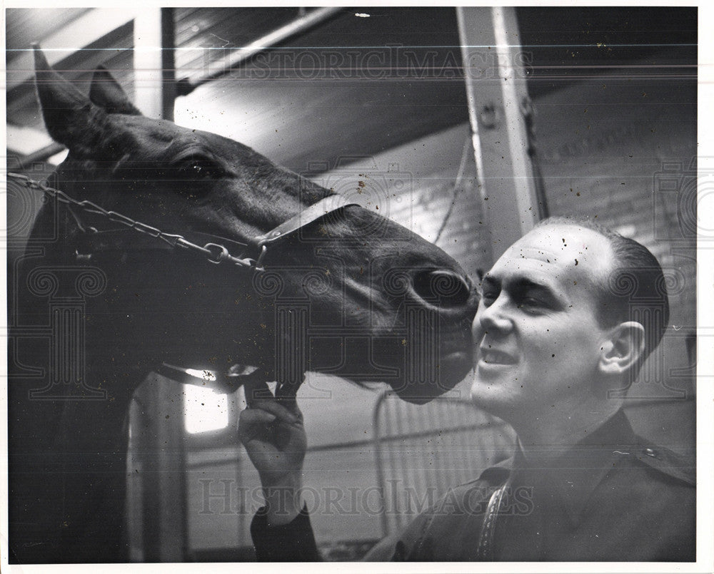 1963 Press Photo Bernard Sergent Horse King - Historic Images
